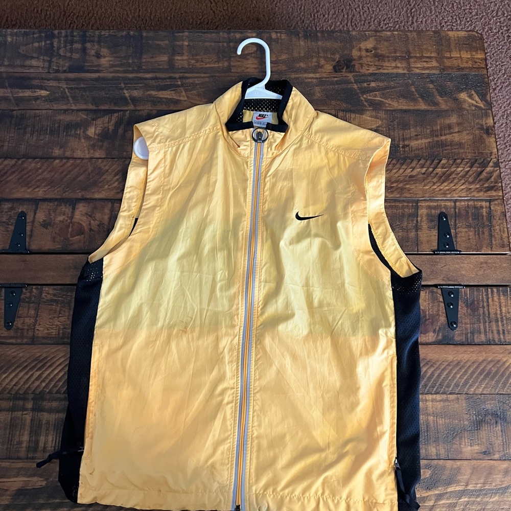 Nike shortsleeve windbreaker